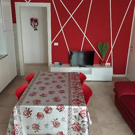 A 2 Passi Dal Mare 度假居 *